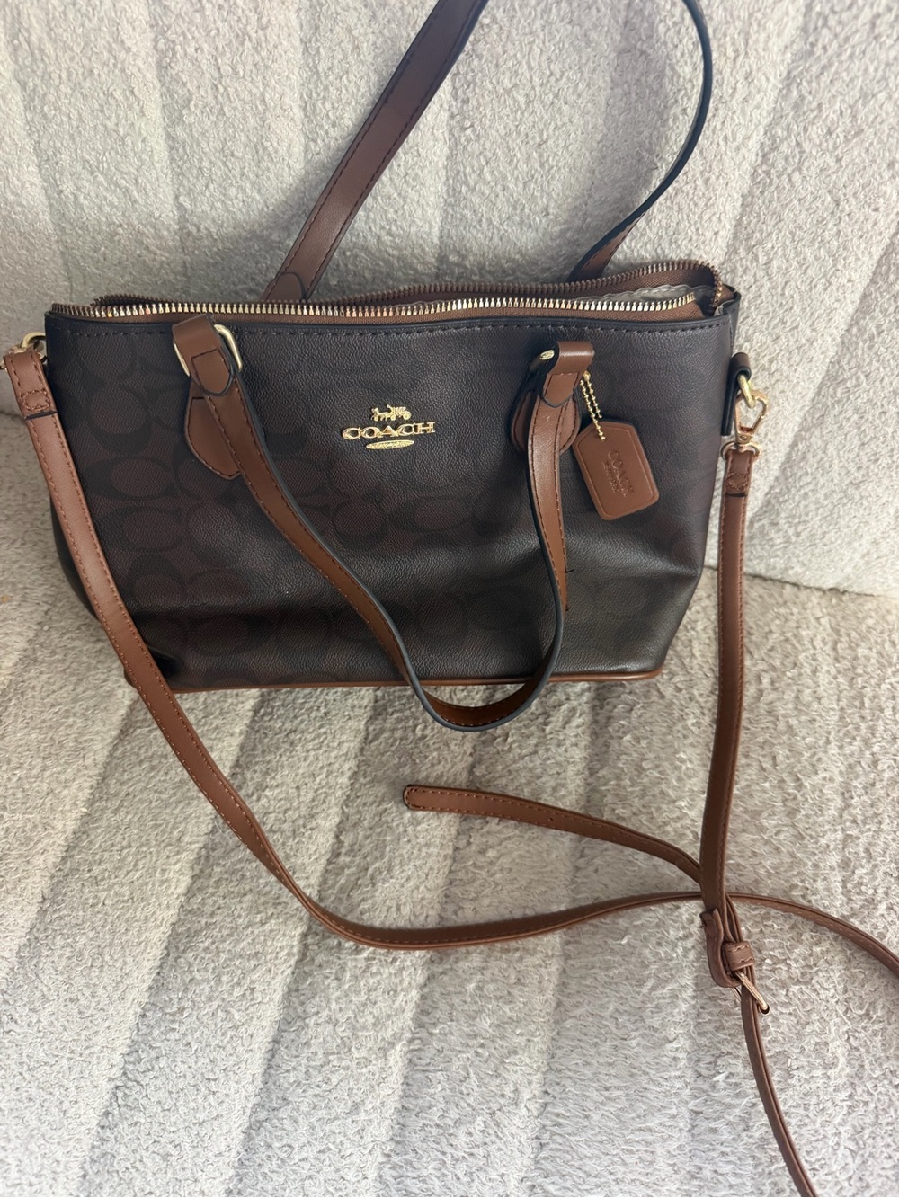 Coach Brown Signature Canvas Shoulder Bag with Tan Leather Trim - Picture 1 of 2